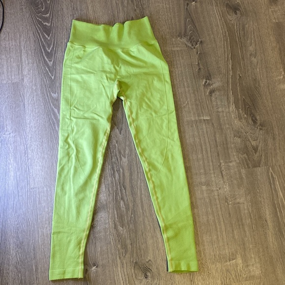 Green workout leggings - Picture 2 of 4
